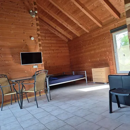 Boerderij Pepinushof - Blokhut Chalet Maria-Hoop